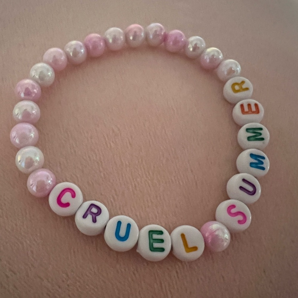 Taylor Swift Eras Tour Friendship Bracelet - Picture 3 of 5